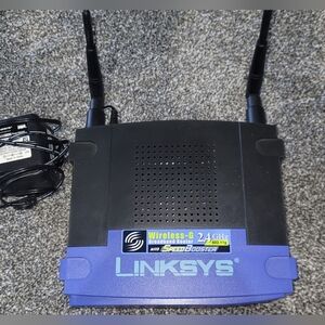 Linksys Wireless Broadband Router With Plug